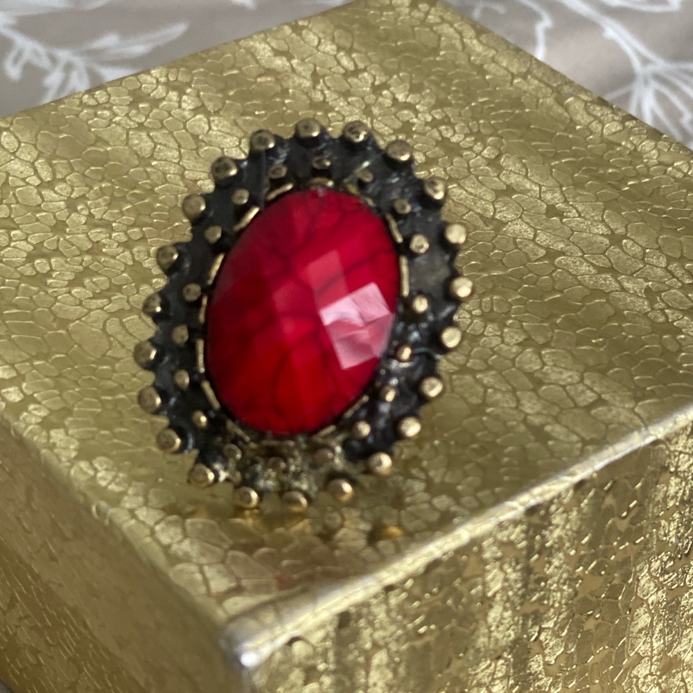 Red Statement Ring - Picture 5 of 6